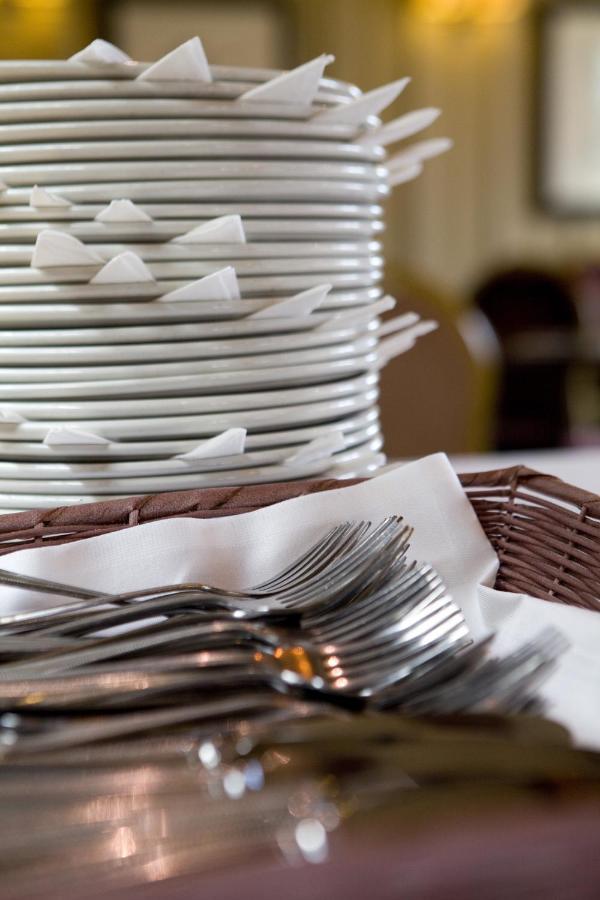 The Broadoak Inn 4*