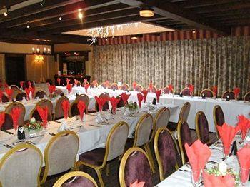 The Broadoak Ashton-under-Lyne