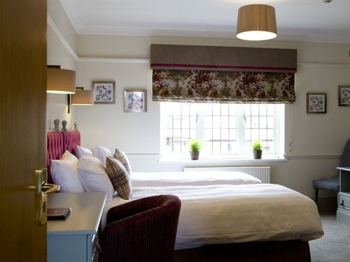Inn The Broadoak
